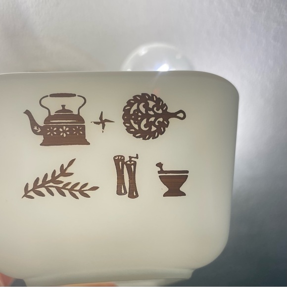 SOLD Pyrex Early American 0502 1 1/2 Pt Fridgie Fridge Rectangle Storage 502 - Picture 10 of 14